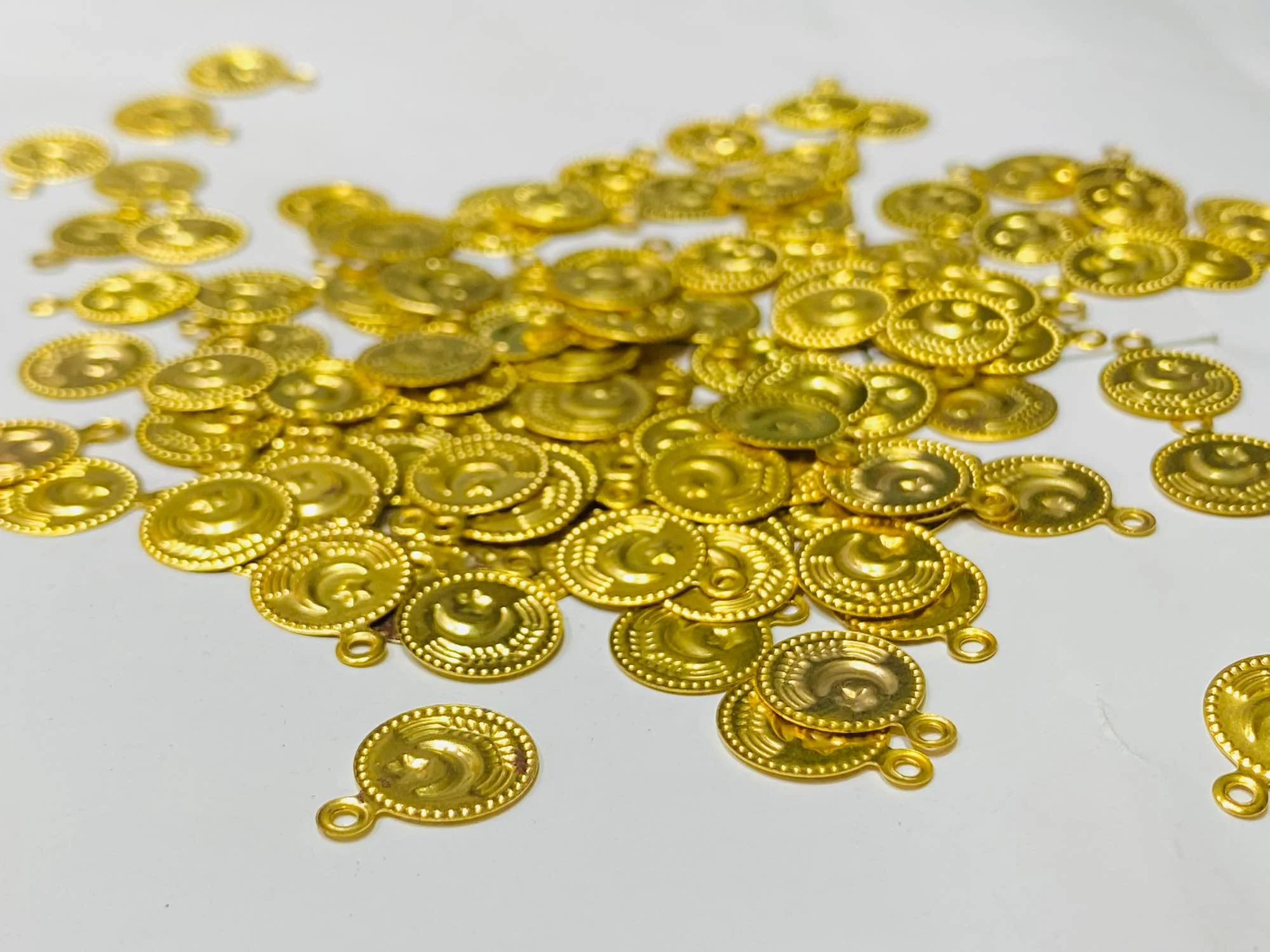 Flag Bazel Golden - (Instruments) 12pcs